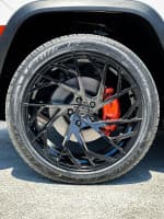 JEEP_GRAND_CHEROKEE_LEXANI_MUGELLO_GLOSS_BLACK3.jpg