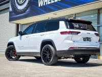 JEEP_GRAND_CHEROKEE_LEXANI_MUGELLO_GLOSS_BLACK4.jpg
