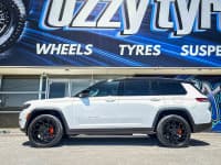 JEEP_GRAND_CHEROKEE_LEXANI_MUGELLO_GLOSS_BLACK5.jpg